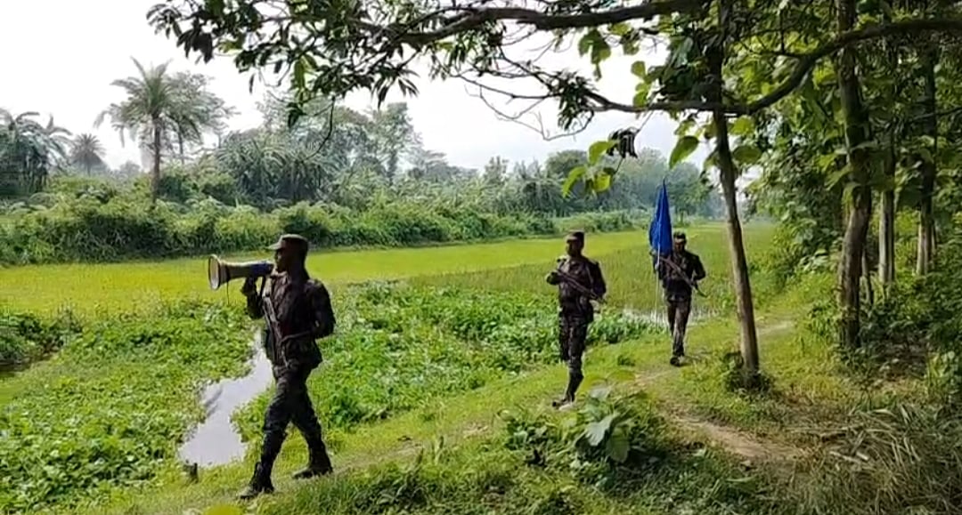 পুশ ইনের জন্য আনা শতাধিক ব্যক্তিকে চুয়াডাঙ্গা সীমান্ত থেকে সরিয়ে নিল বিএসএফ