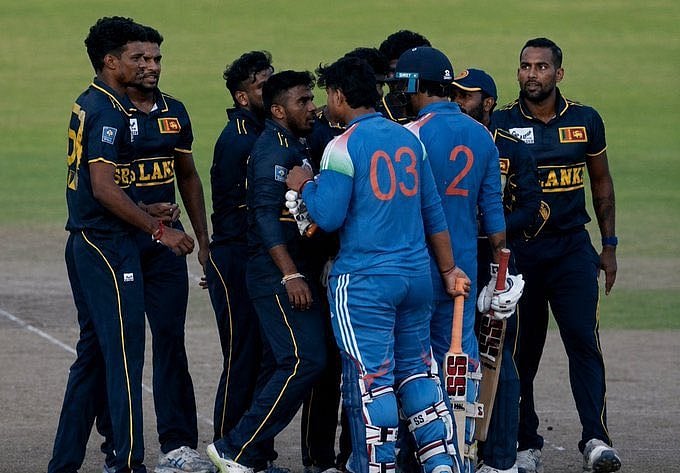 শ্রীলঙ্কার ক্রিকেটারকে ধাক্কা মারলেন সূর্যবংশী