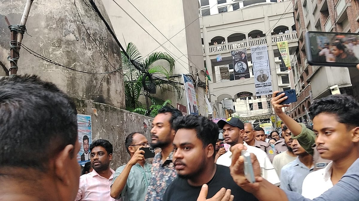 সন্ত্রাসবিরোধী আইনে তিন দিনের রিমান্ডে ১৩ জন