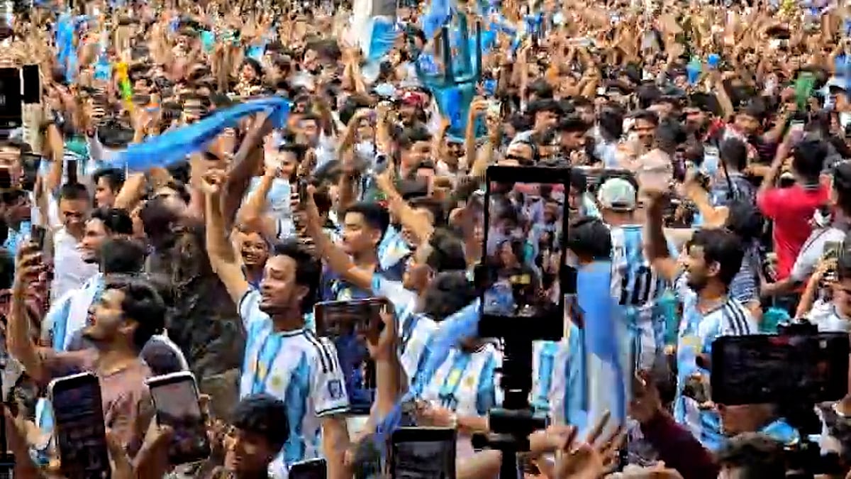মেসির গোল, টিএসসিতে সমর্থকদের বাঁধভাঙা উল্লাস