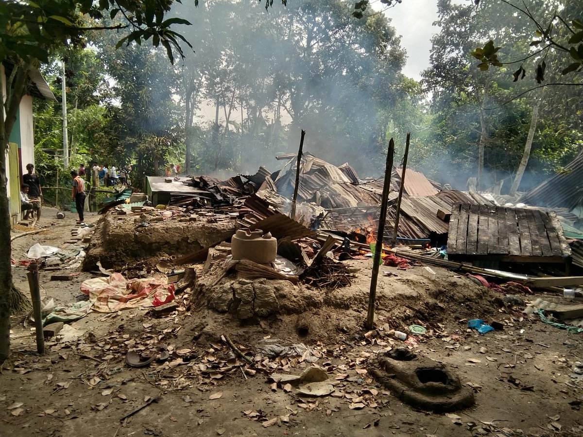 অটোরিকশাচালক হত্যা মামলার প্রধান আসামি গ্রেপ্তারের পর বাড়িতে আগুন, ভাঙচুর