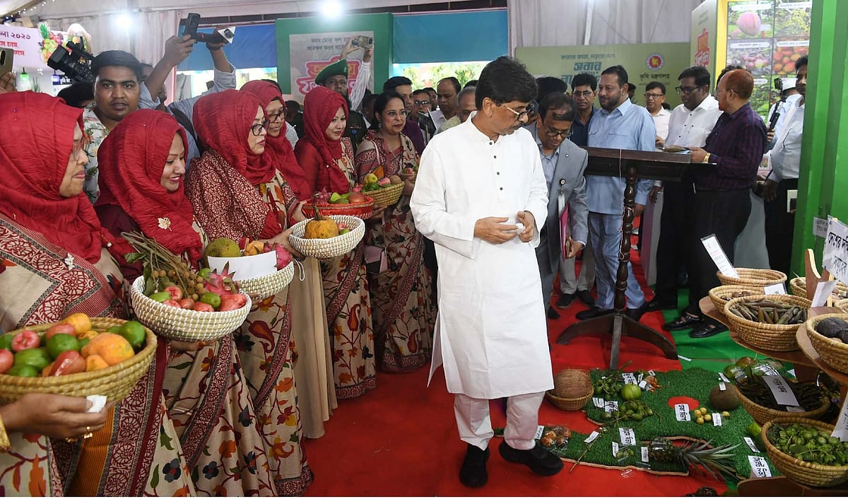 কাঁঠাল দিয়ে পিঠা, শিঙাড়া, সমুচা তৈরি হচ্ছে, কয়েকটা দেশ কাঁঠাল নিতে কথা বলছে: কৃষিমন্ত্রী