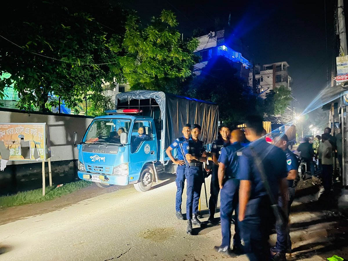 কুষ্টিয়ায় সাবেক মেয়র আনোয়ার আলীর বাড়িতে রাতে পুলিশের তল্লাশি