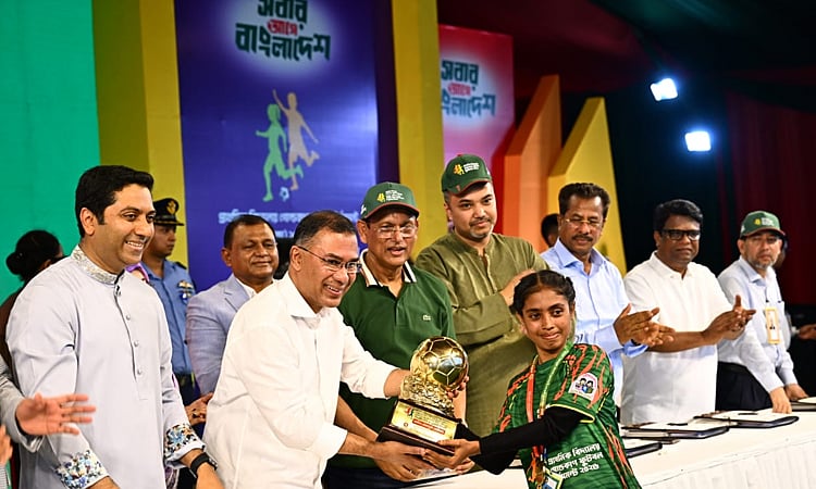 তোমাদের মেসি–এমবাপ্পের মতো ভালো খেলোয়াড় হতে হবে
