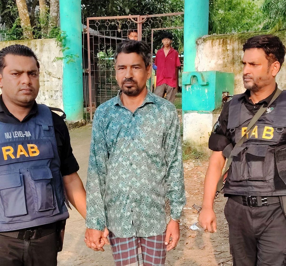 বাঘাইছড়ির পাহাড় থেকে আসামি আইয়ুবকে গ্রেপ্তার