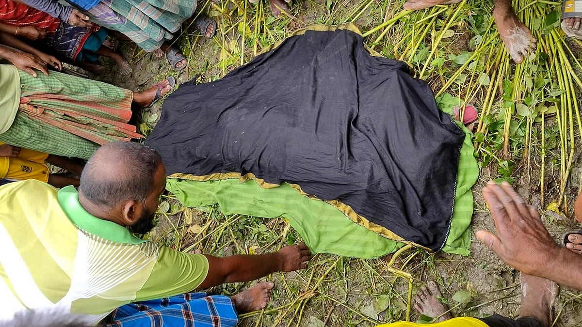 নিখোঁজের এক দিন পর পাটখেতে মিলল শিশুর মরদেহ, ধর্ষণের পর হত্যার অভিযোগ