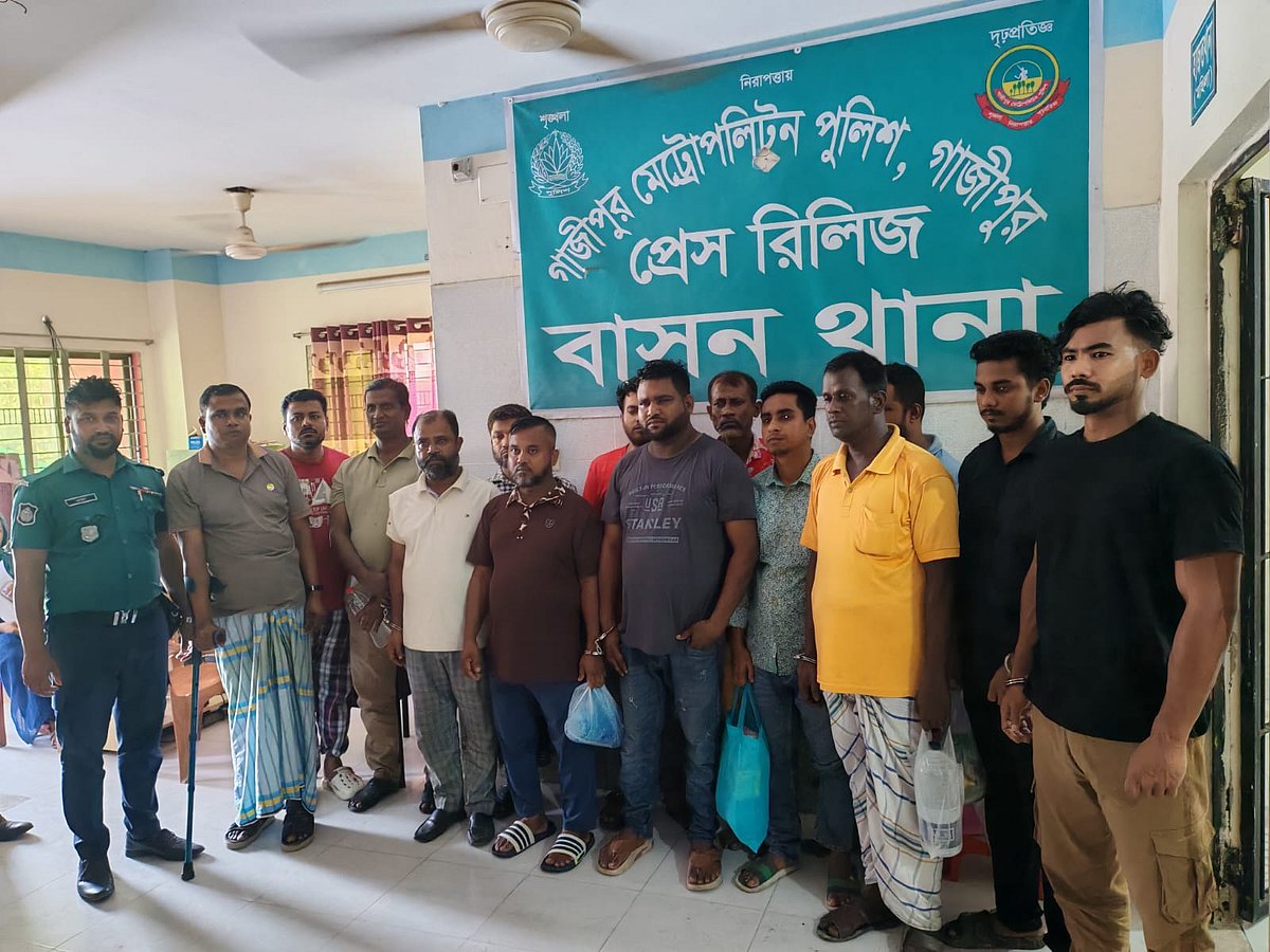 গাজীপুরে পুলিশের অভিযানে কার্যক্রম নিষিদ্ধ আওয়ামী লীগ ও ছাত্রলীগের ৩০ নেতা-কর্মী গ্রেপ্তার