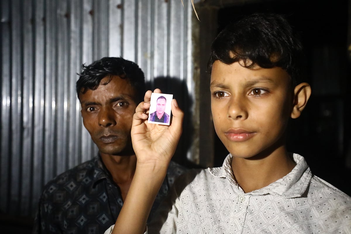 সাত মাসের শিশুকে আর কোলে নেওয়া হলো না জিবালের