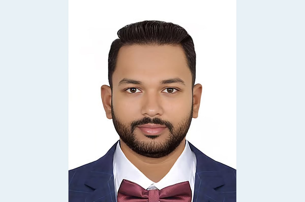 চাঁদাবাজির অভিযোগ: মুচলেকা নিয়ে পরিবারের কাছে দেওয়া হলো এমপিপুত্রকে