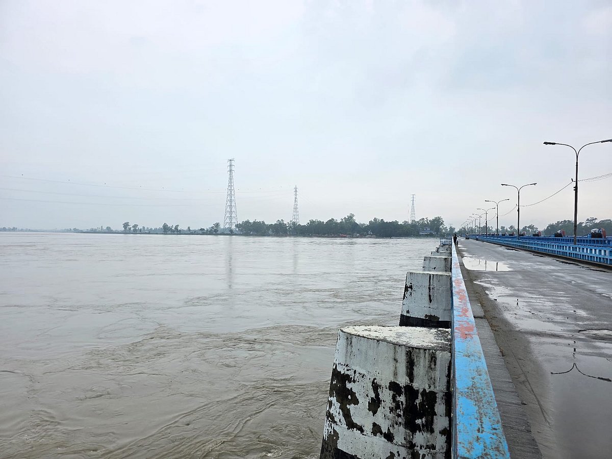 তিস্তার পানি বিপৎসীমার কাছাকাছি, খুলে দেওয়া হয়েছে সব জলকপাট