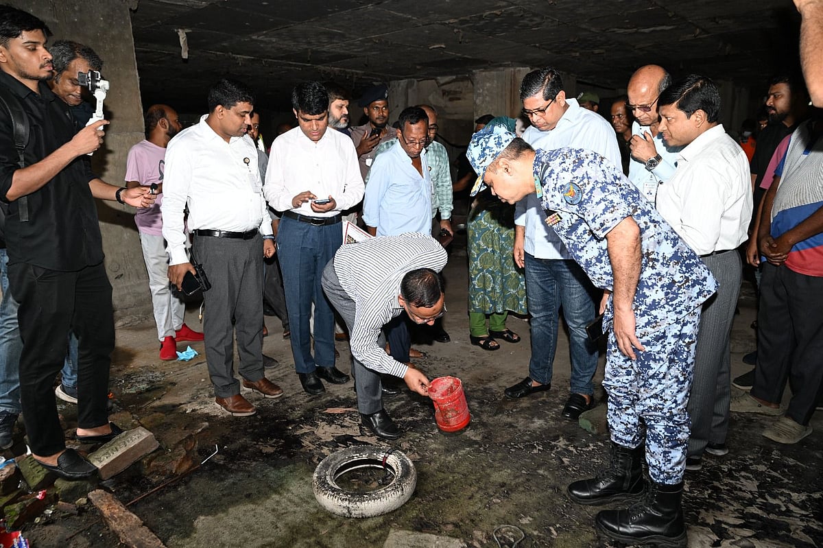 এডিস মশার লার্ভা মিলল নির্মাণাধীন দুটি ভবনে, জরিমানা এক লাখ টাকা
