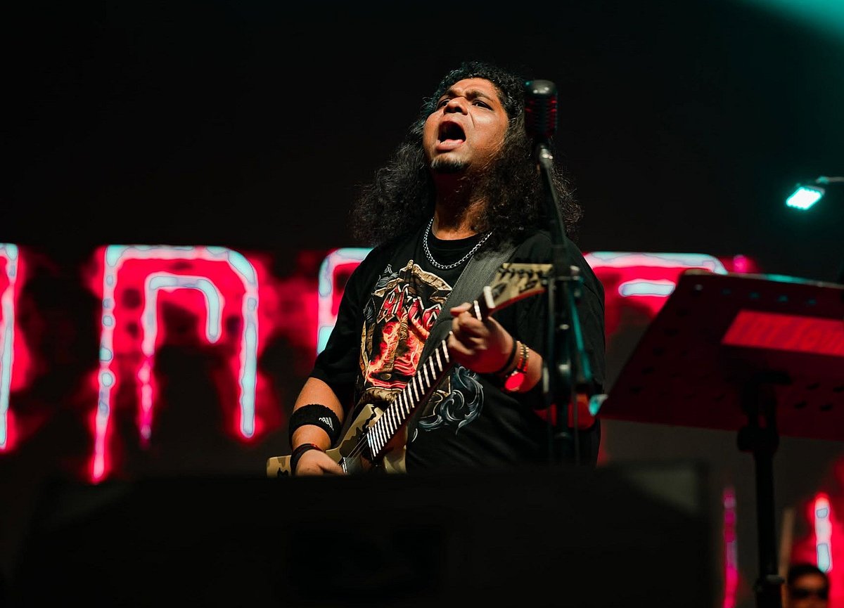 ‘দুঃখবিলাস’ কারিগর লিংকন বিরতিতে, আর্টসেলের নতুন কণ্ঠ বখতিয়ার