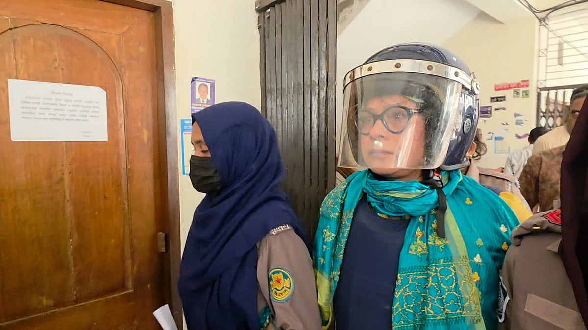 সন্ত্রাসবিরোধী মামলায় সাবেক সংসদ সদস্য আশিকা সুলতানা ৩ দিনের রিমান্ডে