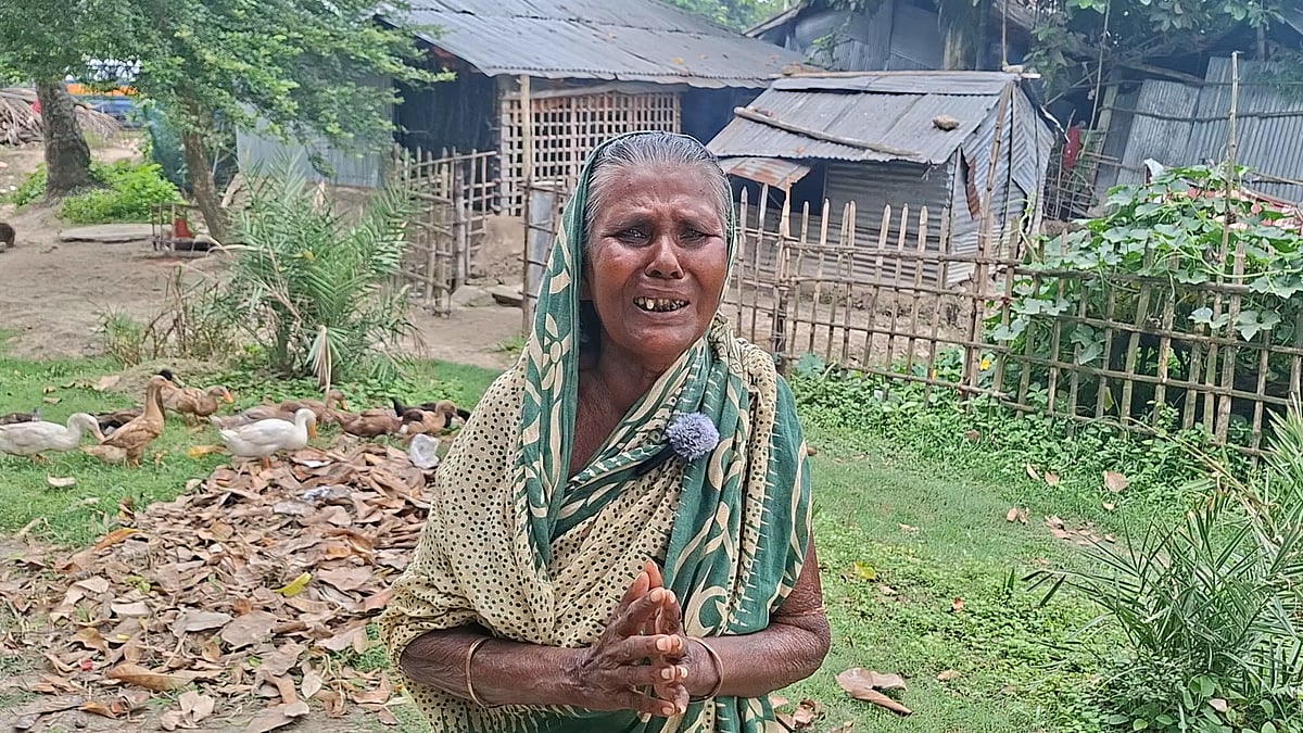 ‘আমরা বাচ্চাকাচ্চা নিয়ে কোথায় যাব আমাদের উচ্ছিন্ন করে দিলে’