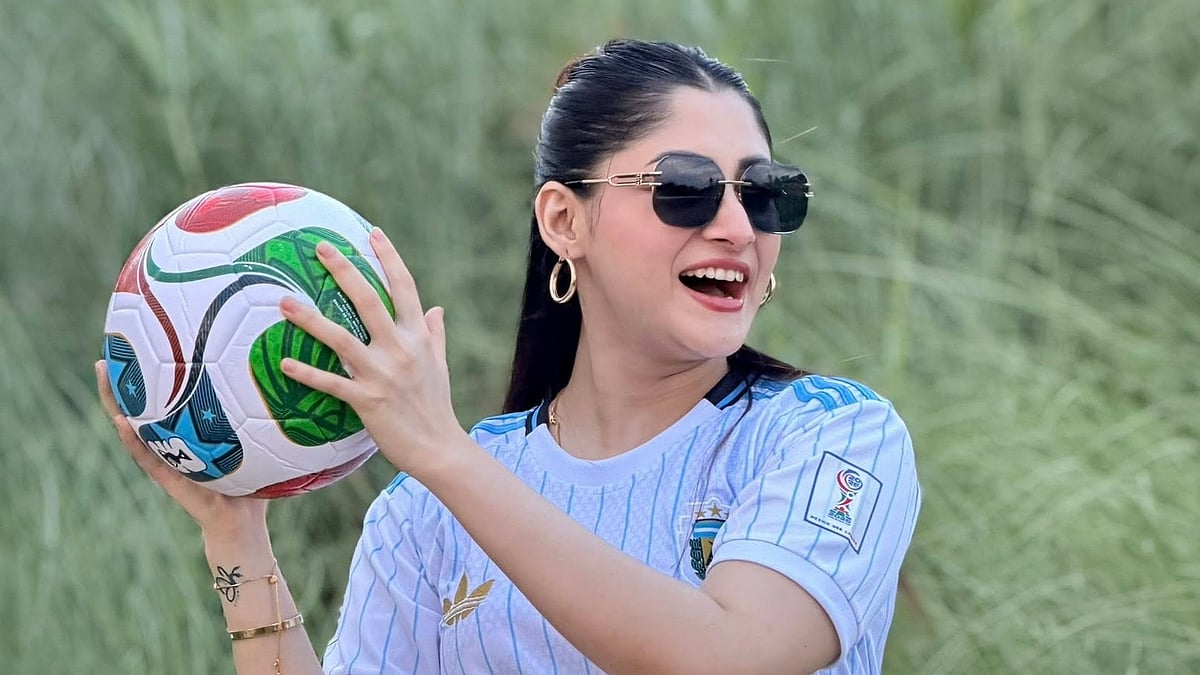 বল হাতে পূজা বললেন, ‘আর্জেন্টিনার সঙ্গেই থাকব’