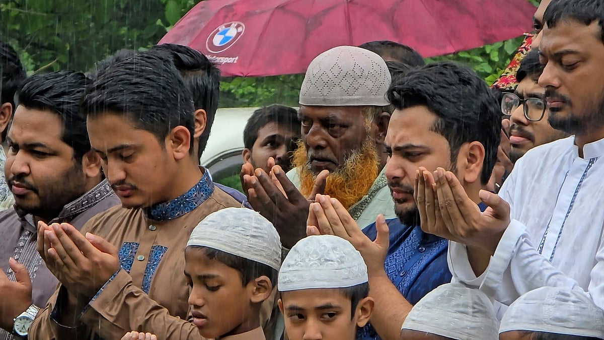 ৫ আগস্টের মধ্যে জুলাই স্মৃতি জাদুঘর উদ্বোধন না হলে জনগণই খুলে দেবে: নাহিদ ইসলাম