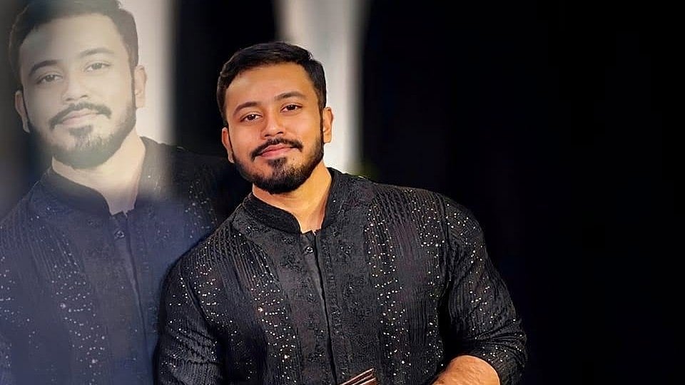গায়ক মুগ্ধ নির্বাহী ম্যাজিস্ট্রেট হচ্ছেন