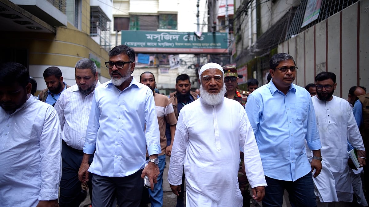 ঢাকা-১৫ আসন: সংকট সমাধানে এক মঞ্চে ক্ষমতাসীন ও বিরোধী দল