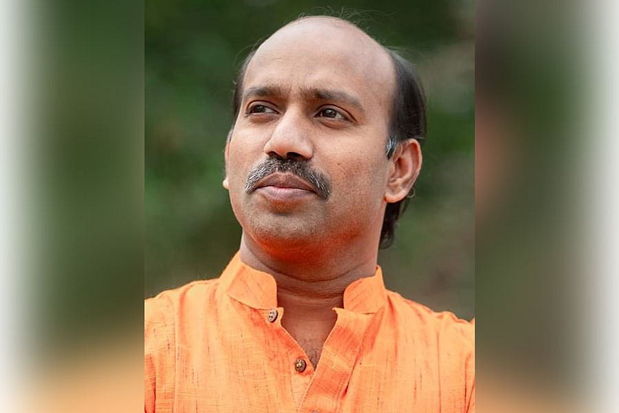 সরকার উৎখাতের পরিকল্পনার অভিযোগে নজরুল বিশ্ববিদ্যালয়ের সহকারী অধ্যাপক সাময়িক বরখাস্ত