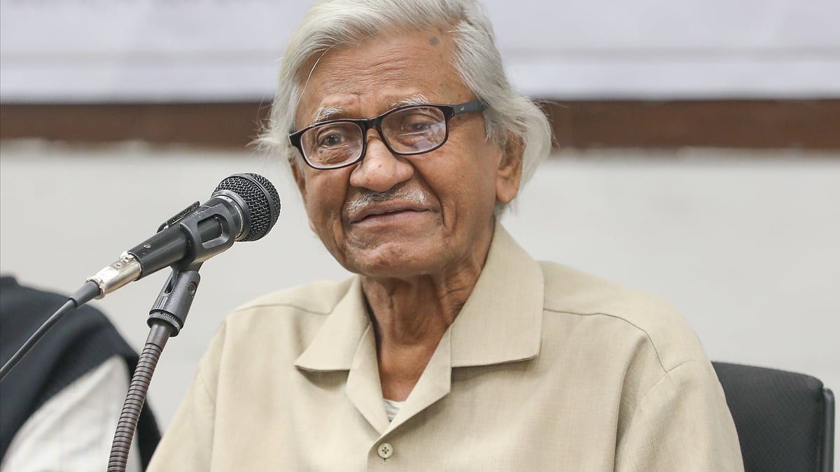 বাংলা একাডেমির সভাপতি আবুল কাসেম ফজলুল হকের প্রয়াণ