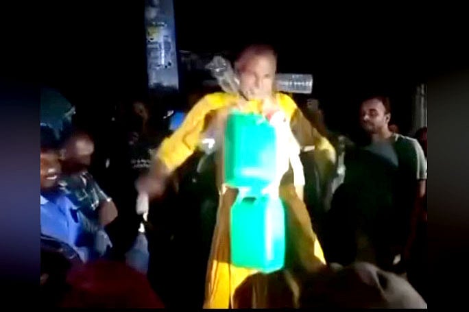 নারীর কাপড় পরে ব্রাজিলের জয় উদ্‌যাপন, দল থেকে বিএনপি নেতা বহিষ্কৃত