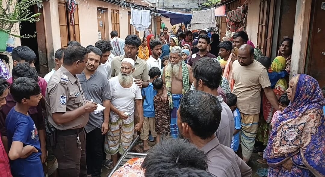 টঙ্গীতে তুরাগ নদে গোসল করতে নেমে দুই স্কুলছাত্রের মৃত্যু