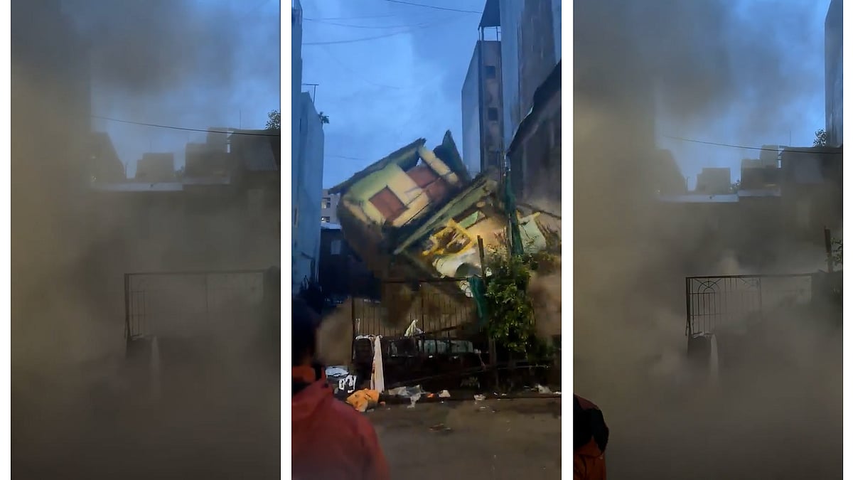 পুনেতে হঠাৎ ধসে পড়ল দোতলা ভবন, অল্পের জন্য রক্ষা পেলেন বাসিন্দারা