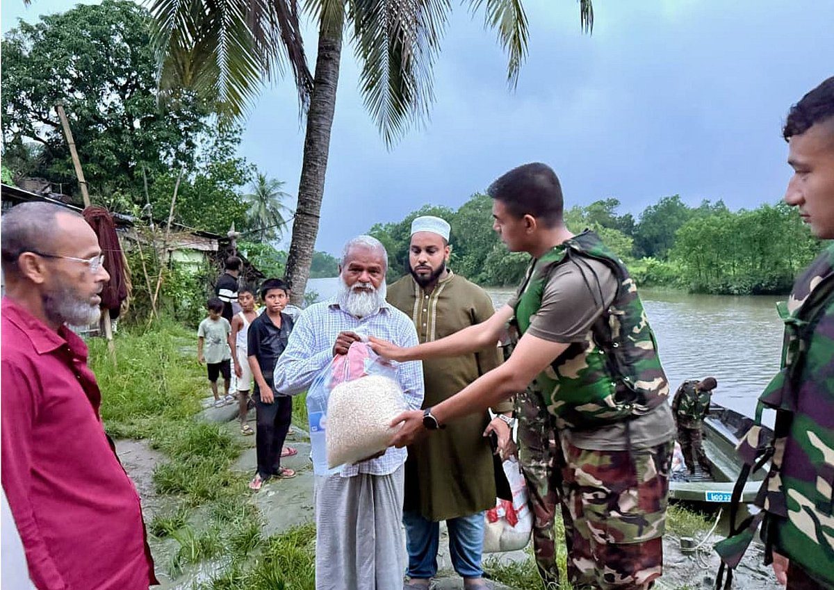 চট্টগ্রামে বন্যা পরিস্থিতি মোকাবিলায় সেনা মোতায়েন