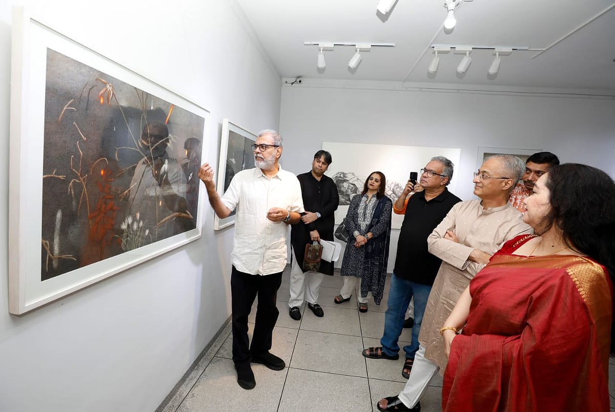 কল্পনা ও বাস্তবতার নান্দনিক রূপায়ণ