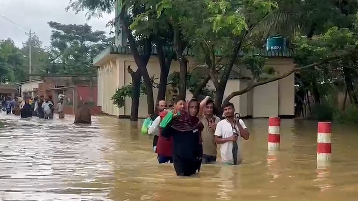 চট্টগ্রামে টানা বর্ষণ, বন্যায় বাঁশখালীতে দুই শিশু এবং চকরিয়ায় এক শিশুর মৃত্যু