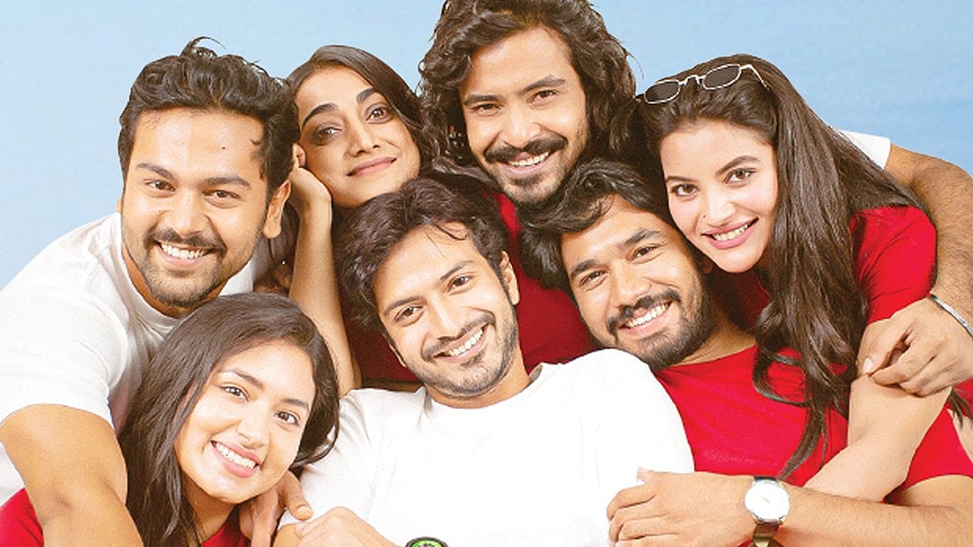 চরকির দিকেই তাকিয়ে থাকব