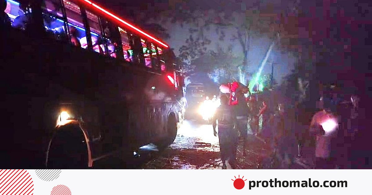 ভাঙ্গায় বাসচাপায় ৫ নিহত, ৬ যানবাহনে আগুন ভাঙ্গায় বাসচাপায় ৫ নিহত, ৬ যানবাহনে আগুন