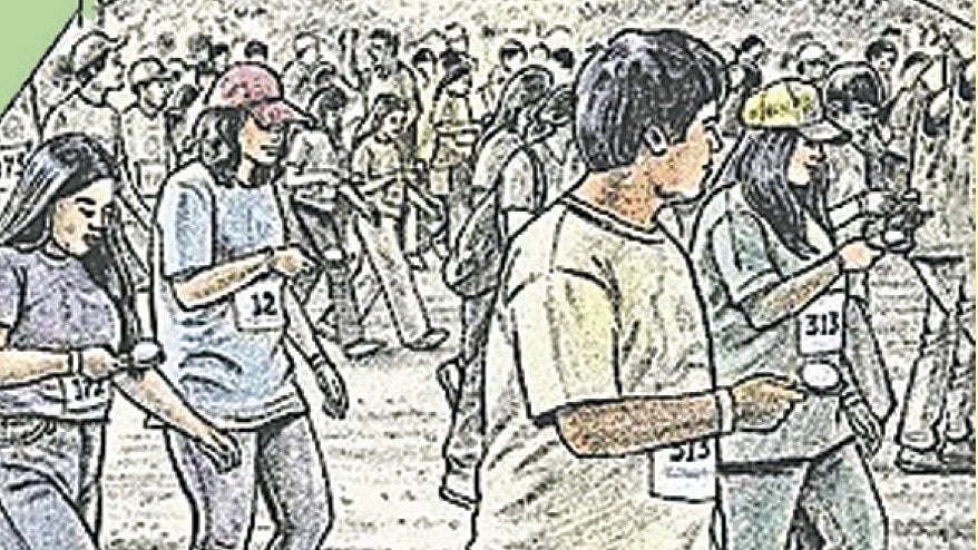 ডিম–দৌড়ে ২ হাজারের বেশি মানুষ
