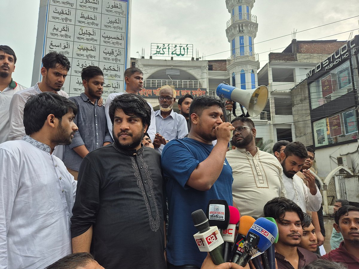 বিএনপি সরকার গণভোটের ফলাফল চুরি করেছে: হাসনাত আবদুল্লাহ
