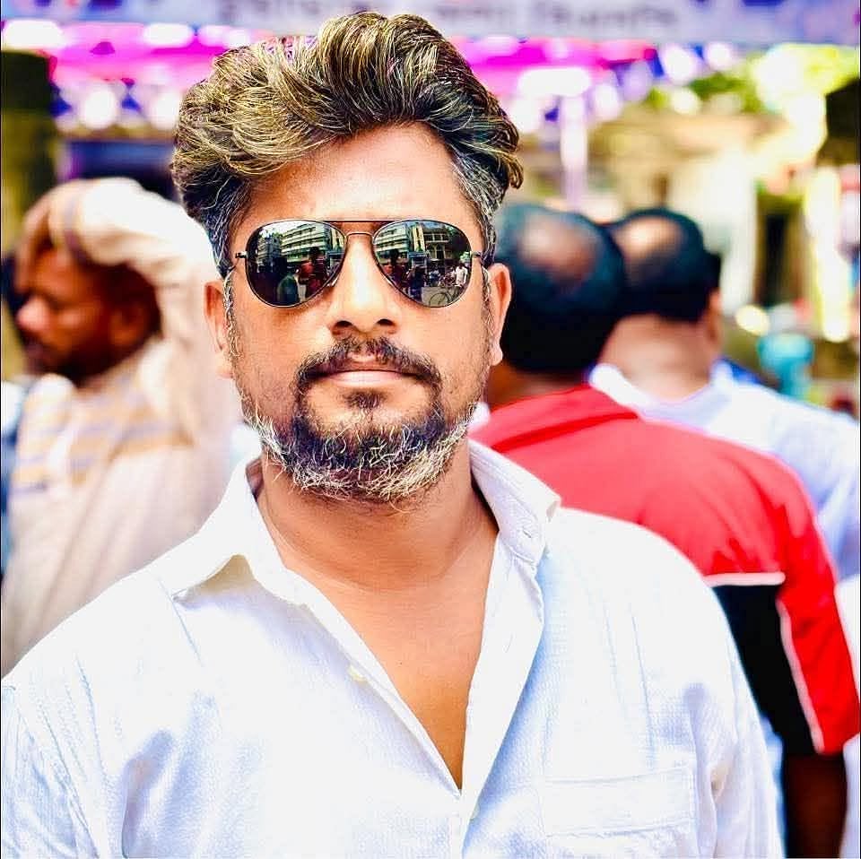 চুয়াডাঙ্গায় সাবেক যুবদল নেতাকে কুপিয়ে জখম, এক হাতের কবজি বিচ্ছিন্ন