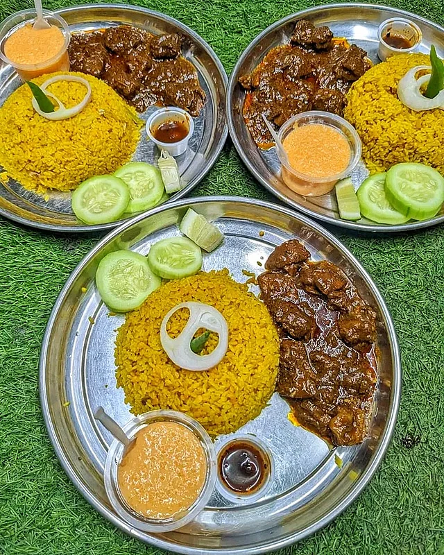 অতিরিক্ত তেল-মসলা বা মাংসযুক্ত খিচুড়ি স্বাস্থ্যকর নয়