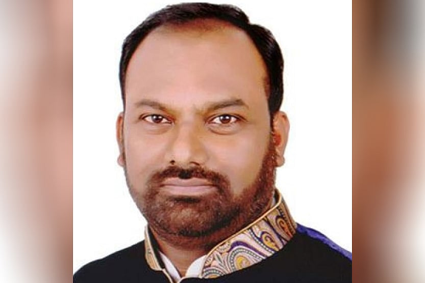 টাঙ্গাইলে বাবার জানাজায় মুঠোফোনে বক্তব্য দিলেন পলাতক সাবেক সংসদ সদস্য