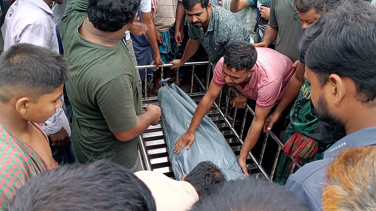 আত্মীয়ের বিরুদ্ধে যুবদল নেতাকে ছুরিকাঘাতে হত্যার অভিযোগ