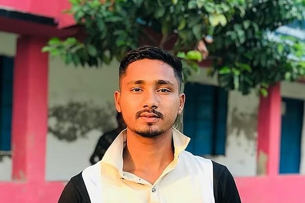 দেয়ালে ওয়াসিমের সেই ফেসবুক স্ট্যাটাস ‘চলে আসুন ষোলোশহর’