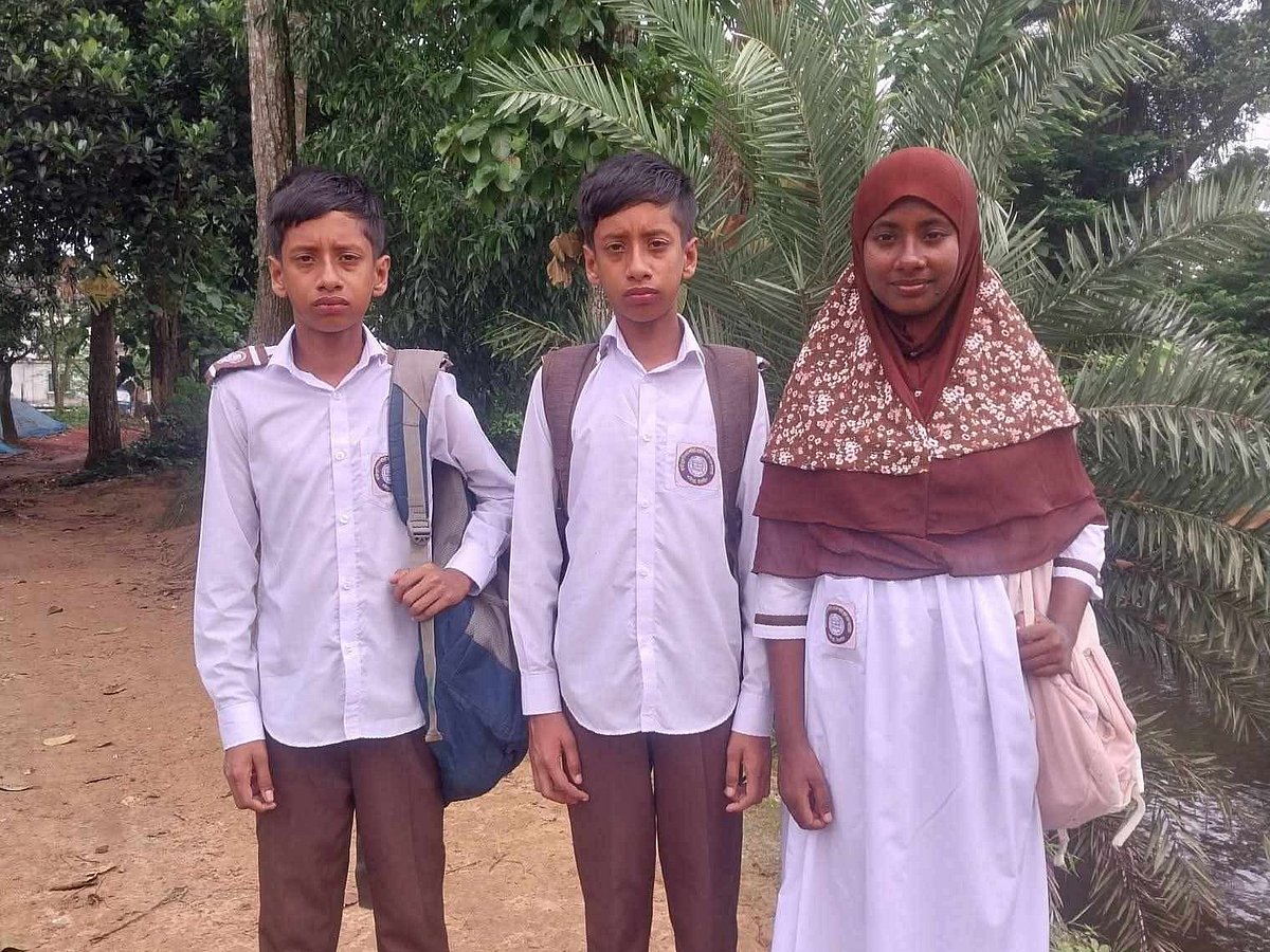 সখীপুরে ট্যালেন্টপুলে বৃত্তি পেয়েছে যমজ তিন ভাইবোন