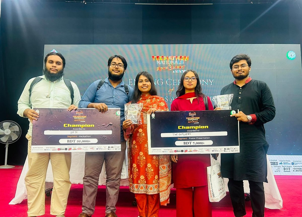 টেকাথন ন্যাশনালসে সাউথইস্ট ইউনিভার্সিটির শিক্ষার্থীদের সাফল্য