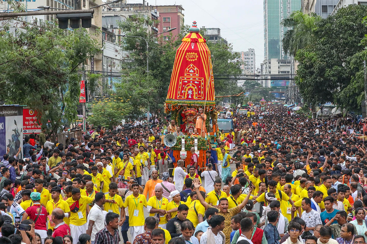 শুক্রবার তাঁতীবাজারে জগন্নাথ জিউ ঠাকুর মন্দিরে উল্টো রথযাত্রা