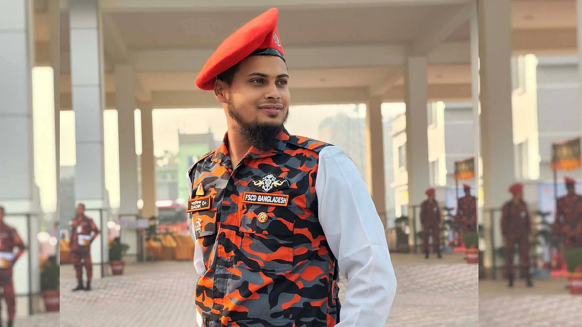 রাষ্ট্রীয় পদকপ্রাপ্ত ডুবুরি সাদিকের মৃত্যু, স্বজনদের আহাজারি