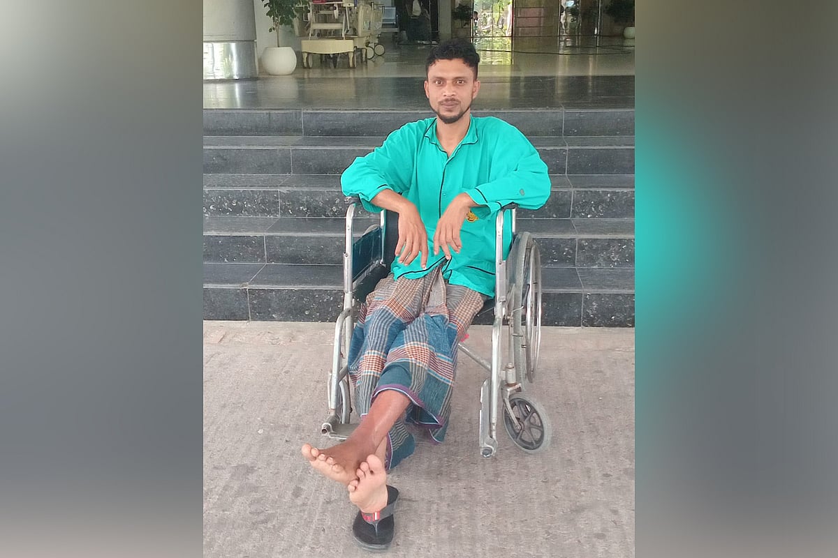 জুলাই গণ-অভ্যুত্থানে আহত আরিফুল বললেন, ‘জীবন আর আগের মতো নেই’