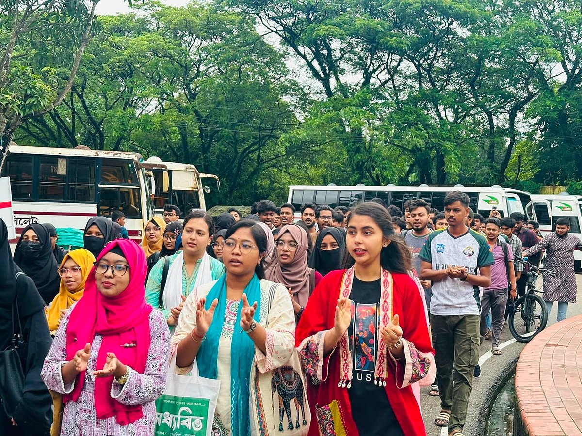 শাহজালাল বিশ্ববিদ্যালয়ে শিক্ষার্থীকে মারধরের ঘটনায় বিক্ষোভ, কঠোর কর্মসূচির হুঁশিয়ারি