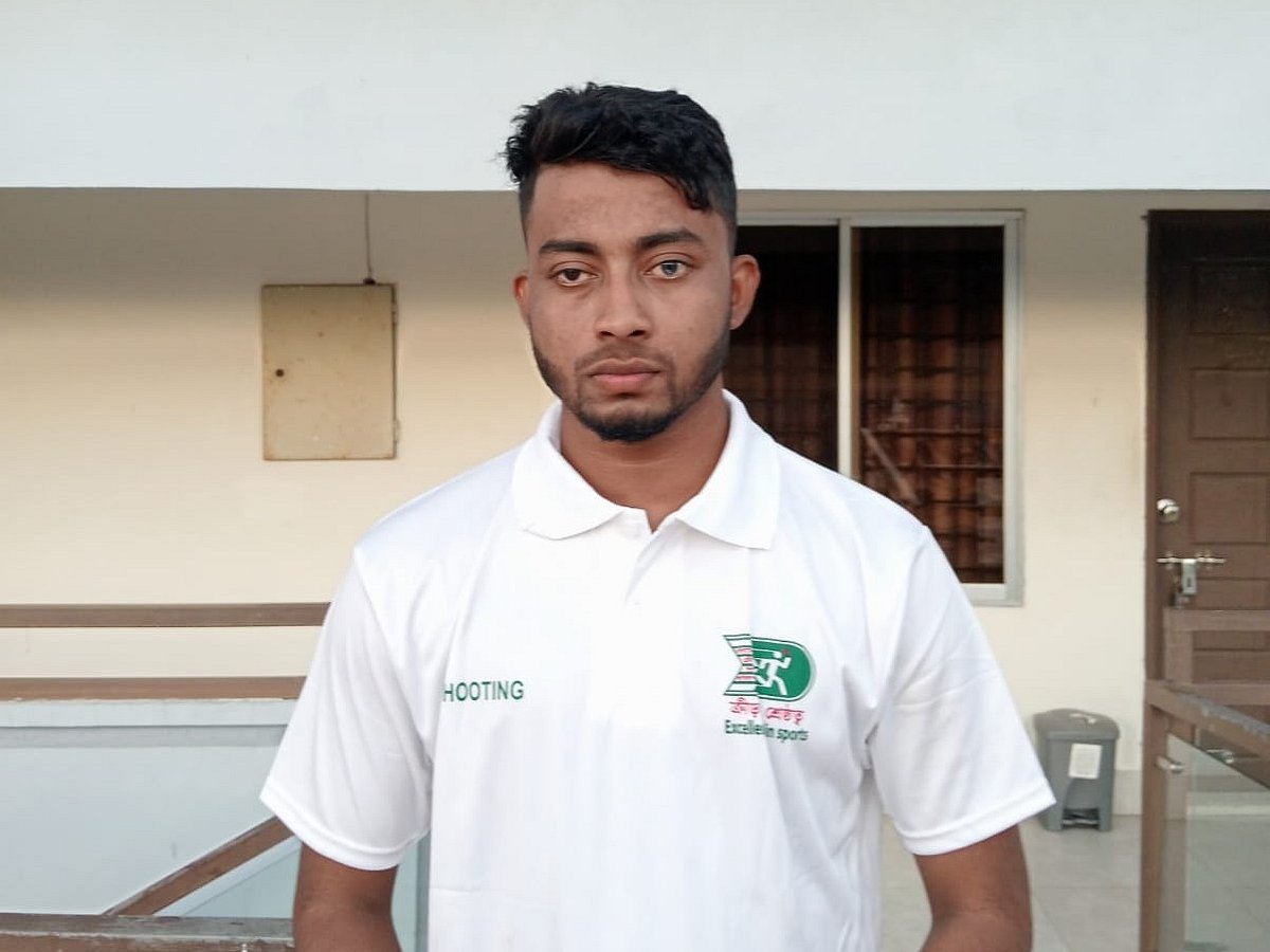 জুলাই গণ-অভ্যুত্থানে দৃষ্টি হারানো তরুণ আমান উল্লাহ কাজের সুযোগ চান
