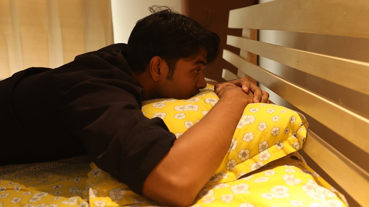 ফুটবল বিশ্বকাপ শেষ, ঘুমের রুটিন ঠিক করবেন কীভাবে