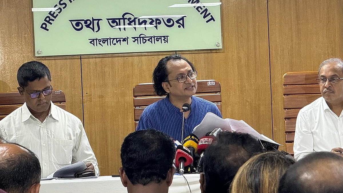 প্রধানমন্ত্রীর তথ্য ও সম্প্রচার উপদেষ্টা জাহেদ উর রহমান। আজ মঙ্গলবার সচিবালয়ে