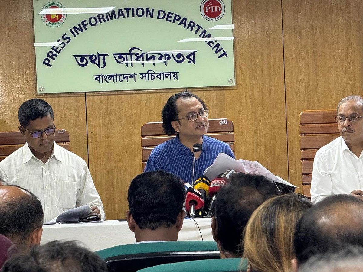 মন্ত্রিসভায় রদবদল নিয়ে যা বললেন প্রধানমন্ত্রীর উপদেষ্টা
