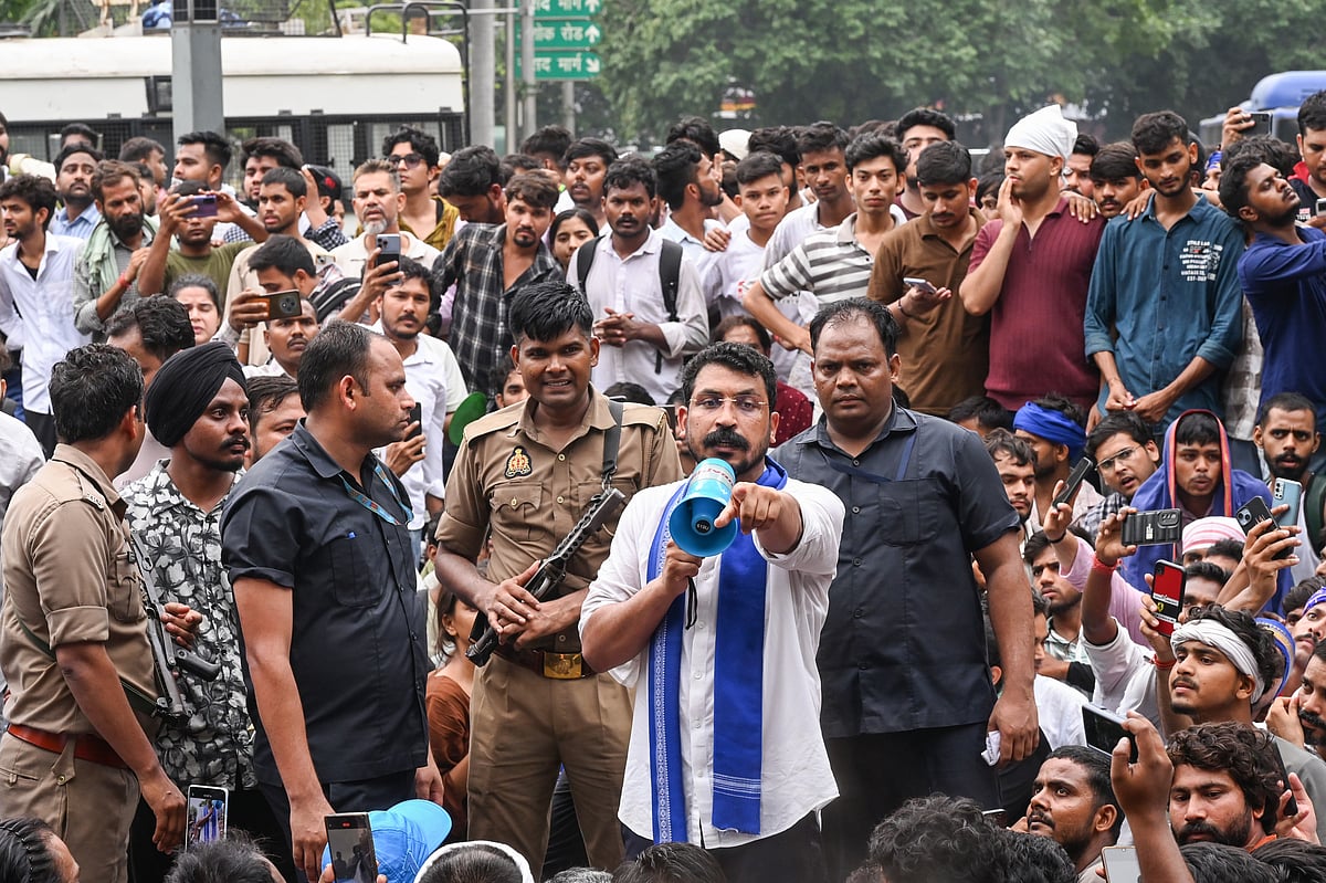 দিল্লি পুলিশ কি ককরোচ জনতা পার্টির আন্দোলনের মাত্রা বুঝতে পারেনি